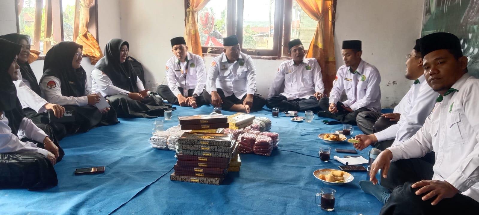 KUA Parbuluan Gelar Rapat Koordinasi Bahas Program Kerja dan Penyaluran Bantuan untuk BKM