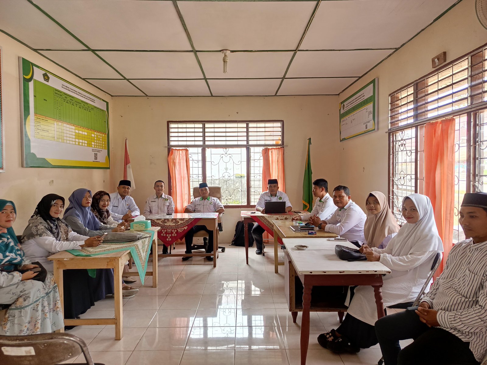 KUA Tuhemberua Jadi Tuan Rumah Monitoring dan Evaluasi Penyuluh Agama Islam Wilayah Tuhemberua dan Sawo