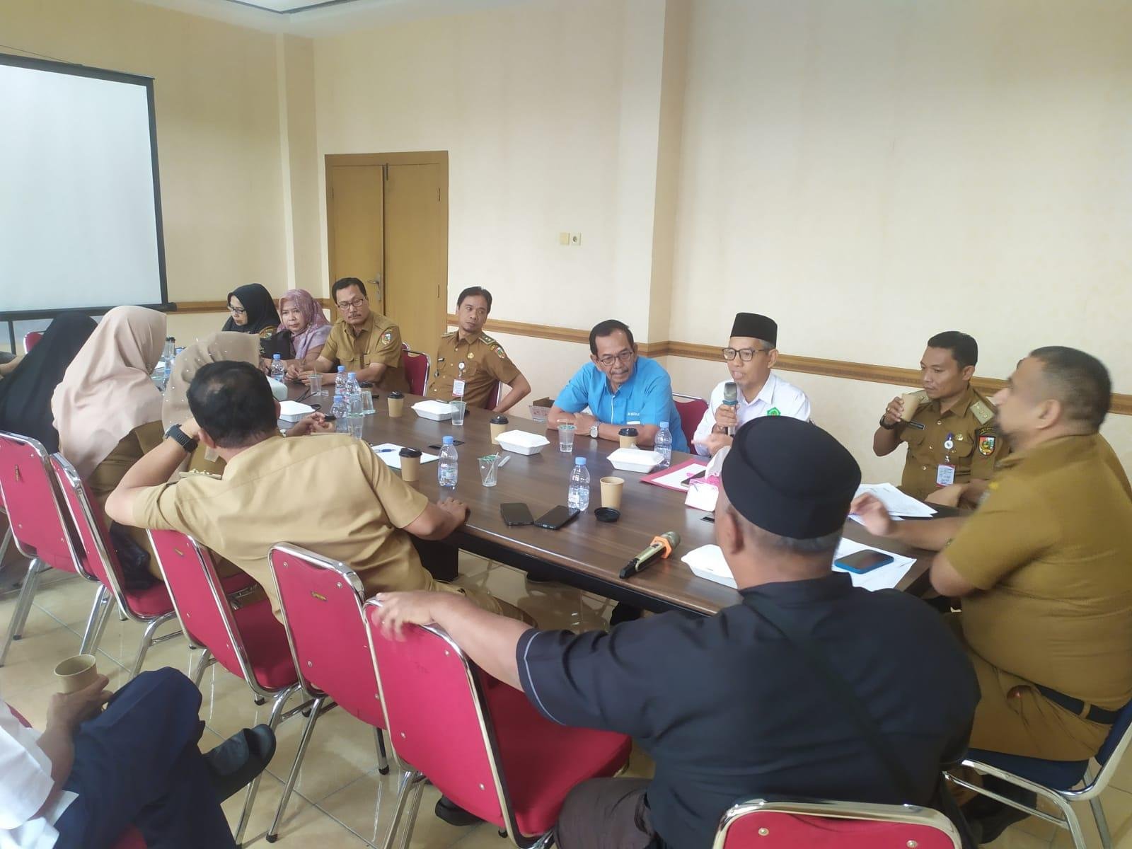Penghulu KUA Payung Sekaki Hadiri Rapat Persiapan MTQ