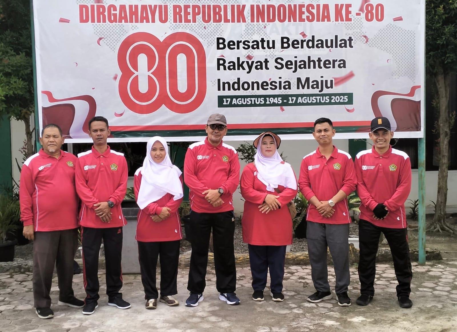 Sambut HUT ke-80 RI, KUA Silinda dan Jajaran Mengikuti Jalan Santai Kerukunan Umat Beragama