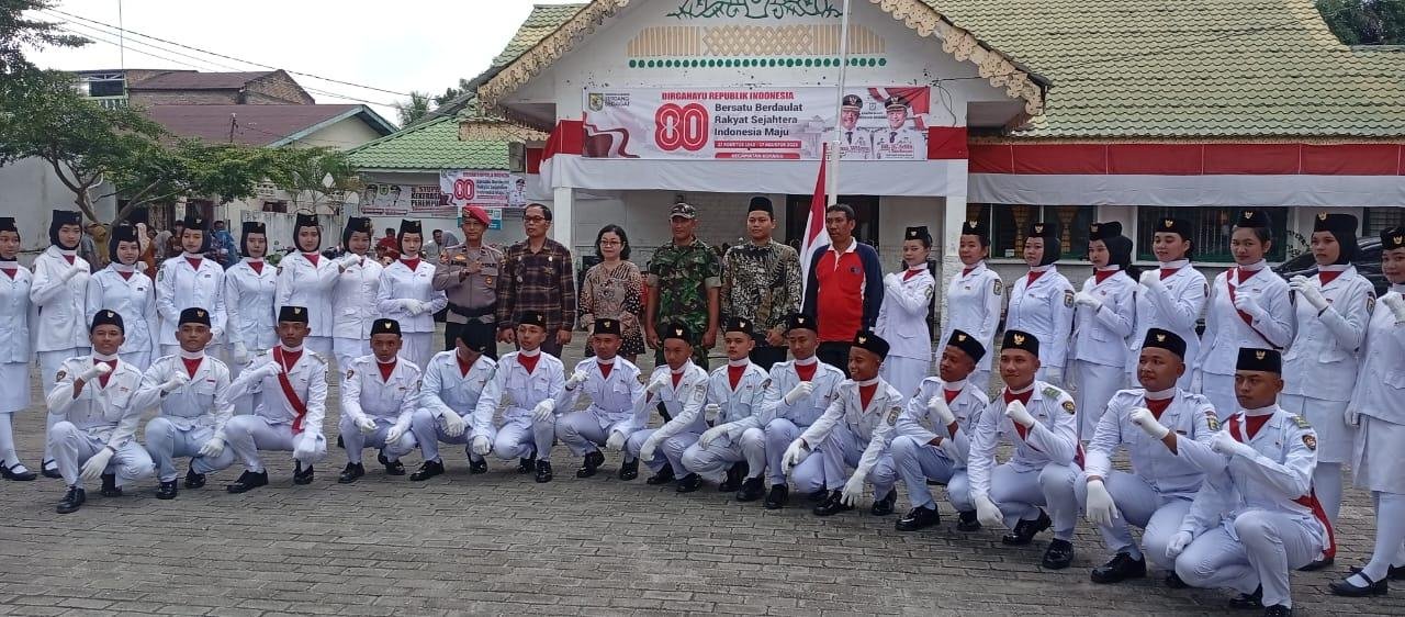 Pengukuhan Paskibra HUT ke-80 RI, Penghulu KUA Kecamatan Kotarih Pimpin Doa
