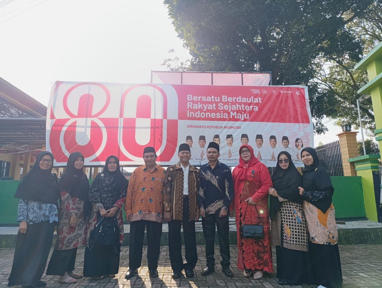 KUA Curup Selatan Kompak dan Semangat Rayakan HUT RI ke-80