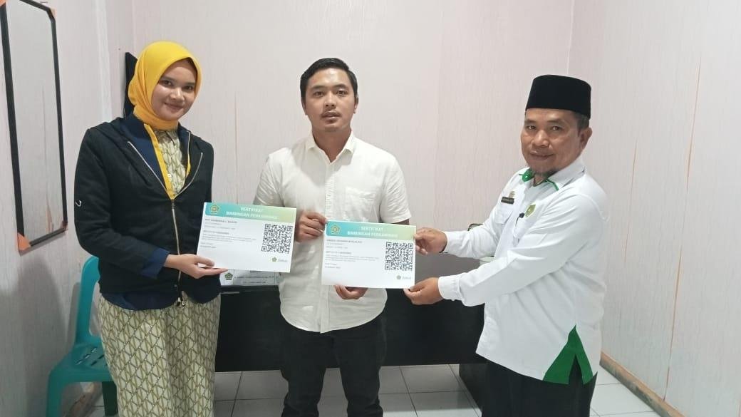 Bekali Pengetahuan dan Keterampilan, Ka KUA Sidikalang Berikan Bimwin kepada Calon Pengantin