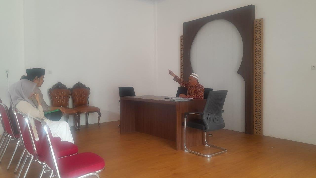 Kepala KUA Curup Sampaikan Pesan Bijak untuk Calon Suami dan Istri