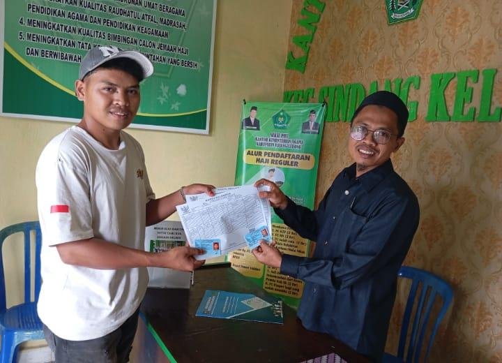 KUA Sindang Kelingi Mudahkan Pengantin Urus KTP & KK Baru Lewat Program “Seven in One”