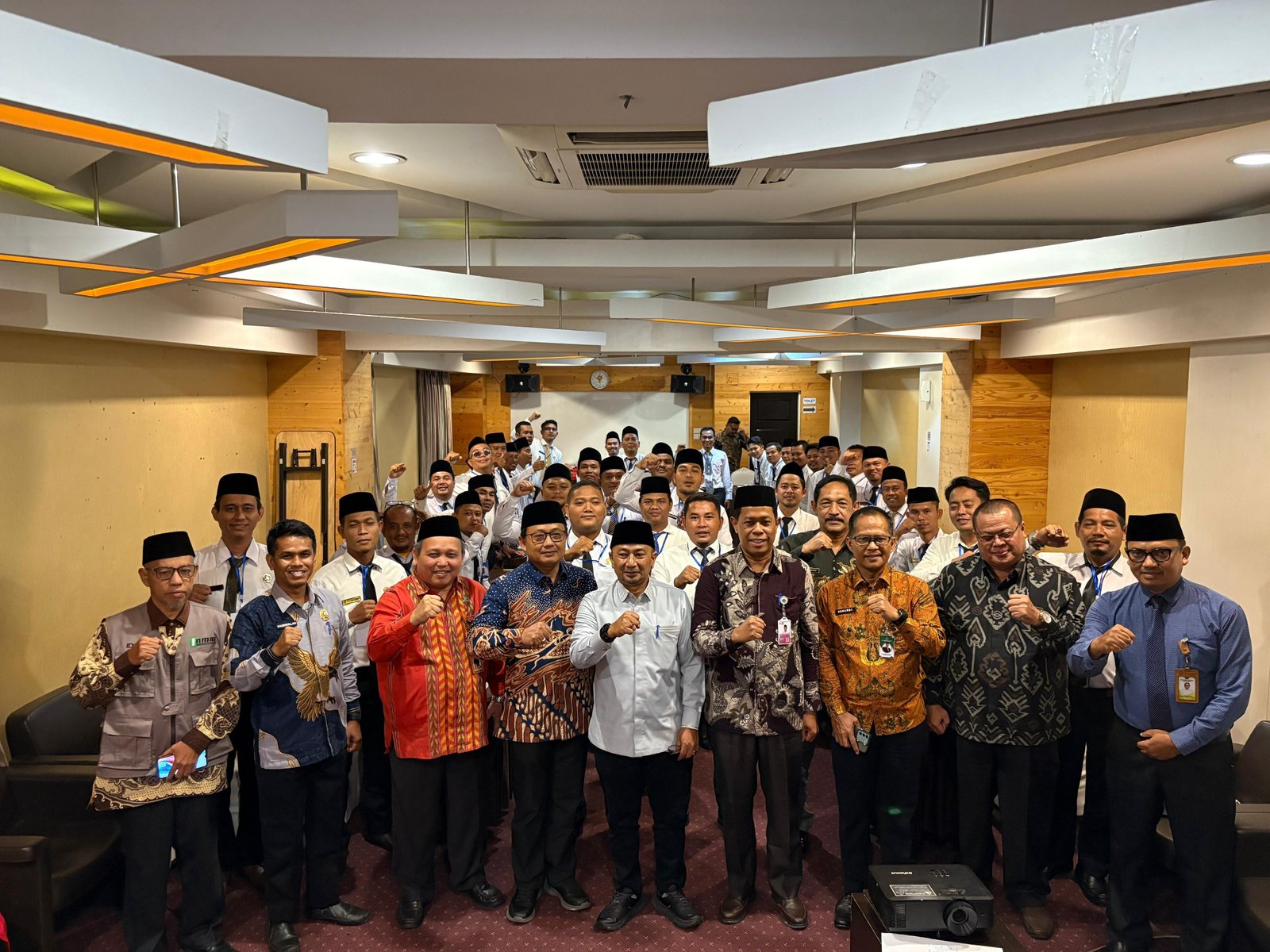 Peserta Pelatihan Penghulu Antusias Kedatangan Direktur Bina KUA dan Keluarga Sakinah