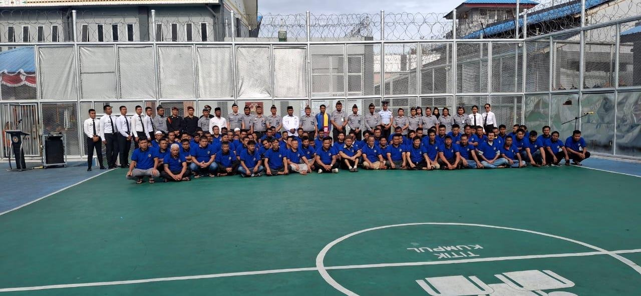 Penghulu KUA Merek Pimpin Doa Kedamaian Untuk Bangsa Indonesia