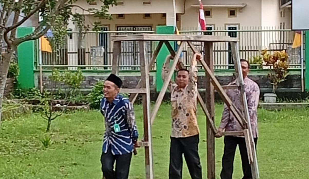 Pegawai KUA Curup Tengah Wujudkan Lingkungan Kerja yang Harmonis