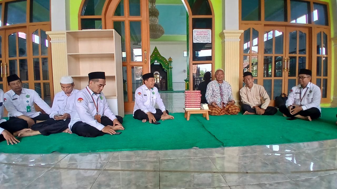 “Bakti Religi” jadi Tema Bakti Sosial APRI Kab. Tegal, Wujud Kepedulian untuk Masyarakat dan Tempat Ibadah.